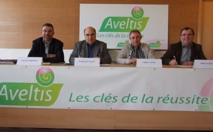DE G à D , Bernard Chretien, Foortuné Le Clavé, Michel Tanné DE G à D , Bernard Chretien, Foortuné Le Clavé, Michel Tanné