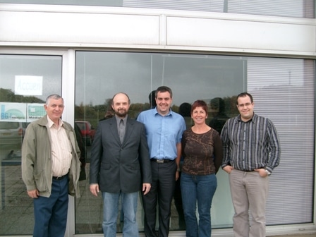 Photo : De g à d : Guy Besnier, Stéphane Kneip, Joël Besnier, Antoinette Louvel et Nicolas Besnier