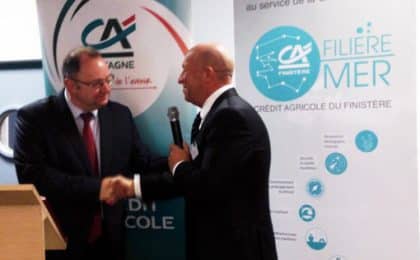 Légende (de gauche à droite) : Nicolas VENARD directeur du Crédit Agricole du Finistère, signataire au titre de Crédit Agricole en Bretagne et Bruno PIVAIN, Président de Bretagne Pôle Naval. Légende (de gauche à droite) : Nicolas VENARD directeur du Crédit Agricole du Finistère, signataire au titre de Crédit Agricole en Bretagne et Bruno PIVAIN, Président de Bretagne Pôle Naval.
