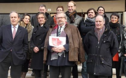 Tous les partenaires de cette nouvelle dédition de Prorestel étaient réunis à la CCI de Saint -Malo Fougères autour de son président Youenn Le Boulc’h (à gauche) et du parrain du salon, Olivier Roellinger ( 3ème en partant de la gauche) Tous les partenaires de cette nouvelle dédition de Prorestel étaient réunis à la CCI de Saint -Malo Fougères autour de son président Youenn Le Boulc'h (à gauche) et du parrain du salon, Olivier Roellinger ( 3ème en partant de la gauche)