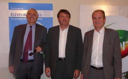 De g à d, P.Tillous-Borde, président de Glon Sanders et Dg de Sofiprotéol, E.Philippe, Dg de Glon Sanders et B.Mahé, Dg de Sanders