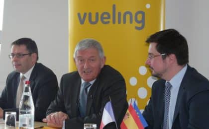 de G à D : Nicolas Notebaert, Président de VINCI Airports, Gérard Lahellec, Vice-Président de la Région Bretagne, Thierry Ligonnière, Président des Aéroports de Rennes et Dinard de G à D : Nicolas Notebaert, Président de VINCI Airports, Gérard Lahellec, Vice-Président de la Région Bretagne, Thierry Ligonnière, Président des Aéroports de Rennes et Dinard