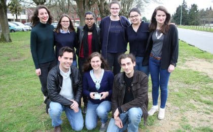 Le groupe lauréat 2017 de l'ENSCR  qui a conçu le projet du jeans pour femme enceinte à mémoire de forme.