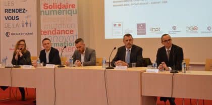 Le fléau de la contrefaçon sur Internet – de g à d : KARINE HUMAIR, Juriste du groupe Royer , BENJAMIN GALIC, Avocat associé – Cabinet GBA , BENJAMIN MOUTTE, Directeur juridique de Price Minister , PASCAL ALLARD, Directeur de la politique douanière et des relations extérieures Chronopost et JEROME BRIARD, Adjudant-Chef, Direction de la Gendarmerie , nationale, Cellule de lutte contre le crime organisé lié à la contrefaçon , Le fléau de la contrefaçon sur Internet - de g à d : KARINE HUMAIR, Juriste du groupe Royer , BENJAMIN GALIC, Avocat associé – Cabinet GBA , BENJAMIN MOUTTE, Directeur juridique de Price Minister , PASCAL ALLARD, Directeur de la politique douanière et des relations extérieures Chronopost et JEROME BRIARD, Adjudant-Chef, Direction de la Gendarmerie , nationale, Cellule de lutte contre le crime organisé lié à la contrefaçon ,
