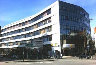 l’Orange Bleue Mon Coach Fitness ouvrira un nouveau club sur Rennes. Cette salle sera installée au sein du bâtiment de La Poste, situé boulevard du Colombier à Rennes. l’Orange Bleue Mon Coach Fitness ouvrira un nouveau club sur Rennes. Cette salle sera installée au sein du bâtiment de La Poste, situé boulevard du Colombier à Rennes.