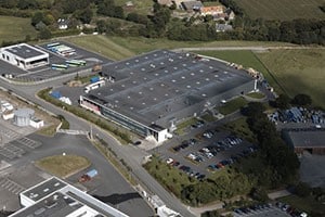 A Lannion , le site de production d'AIMB s'étend sur 8 000 m²