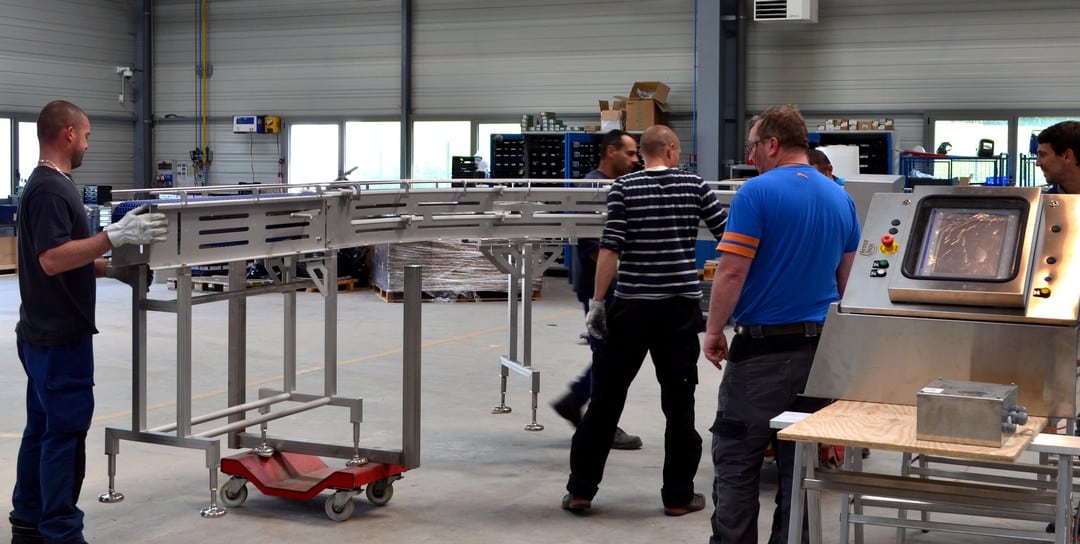 Avec 90 salariés pour un CA de 35 millions d’euros, Armor Inox à Mauron dans le Morbihan a la particularité d’exporter 95 % de ses lignes automatisées.