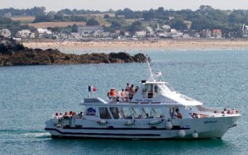 La compagnie maritime qui assure des excursions touristiques  vers les Cap d’Erquy et Fréhel investit dans la station balnéaire d’Erquy dans les Côtes d’Armor