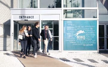 Cette année, trois programmes de Rennes School of Business ont été classés par le Financial Times (Master in Finance, Master in Management, Executive MBA) parmi les meilleurs au monde. Cette année, trois programmes de Rennes School of Business ont été classés par le Financial Times (Master in Finance, Master in Management, Executive MBA) parmi les meilleurs au monde.