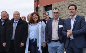 Tous les partenaires de la  Breiz Fab étaient réunis chez sameto Technifil à Dinan . De g à D : Daniel Richet (Cetim), Thierry Treosch (CCI Bretagne), Jocelyne Madec (IUMM), Serge Menec (Sameto Technifil) et Martin Meyriet ( Région Bretagne)