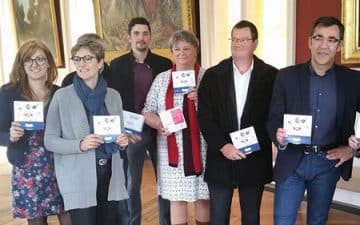 La CCI 22 fait sa tournée à Dinan : tous les acteur engagés dans la démarche ont présenté ce nouveau dispositif mardi 27 mars à l'hôtel de ville de Dinan.