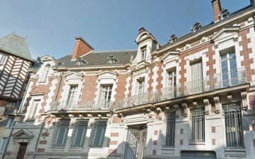 Le magasin Uniqlo se situera au 25 rue Champs-Jacquet à deux pas de la place Saint-Anne Le magasin Uniqlo se situera au 25 rue Champs-Jacquet à deux pas de la place Saint-Anne