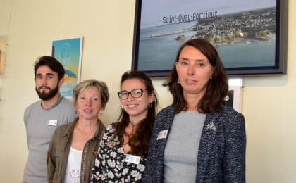 L'équipe de l'office de tourisme de Saint Quay Portrieux est dirigée par  Cécilia Le Goff (adroite sur la photo)