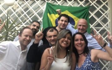 L'équipe Recomercio, Cordon Do Brasil et l'équipe commerciale du siège de Cordon Eletronics