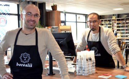 « Boire une binouze comme à la maison », c’est la promesse du Bin House et de ses créateurs, Ludovic Carlier et Jean-Jacques Rousseau.
