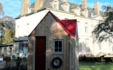 , le château de Pommorio, à Tréveneuc dans les Côtes d’Armor, se diversifie et innove. Les gérants investissent 650 000 euros dans 20 tiny houses.