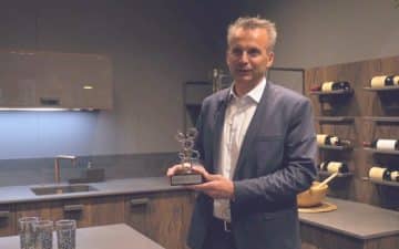 Stéphane Tréboux, dirigeant de Cuisine Morel a été primé lors du dernier Saddec à Paris pour sa collection Design industriel Stéphane Tréboux, dirigeant de Cuisine Morel a été primé lors du dernier Saddec à Paris pour sa collection Design industriel