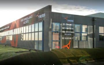 Thémis Systems est née en 2011 de la fusion de 2 sociétés : Phone Système et Thémis Sécurité, spécialisée dans le domaine de la sécurité depuis sa création en 2003. Thémis Systems est née en 2011 de la fusion de 2 sociétés : Phone Système et Thémis Sécurité, spécialisée dans le domaine de la sécurité depuis sa création en 2003.