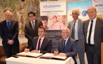 Accueil > Espace presse Version imprimable – Nouvelle fenêtre Passer les outils de partagePartager sur Google+ Partager sur Twitter Partager sur Facebook Mégalis Bretagne choisit le groupement Axione – Bouygues Energies & Services pour un déploiement accéléré Publié le 20 mai 2019 Mégalis Bretagne a choisi de retenir le groupement Axione – Bouygues Energies & Services pour concevoir et réaliser le déploiement de la fibre optique dans la région bretonne, dans le cadre des phases 2 et 3 du projet Bretagne Très Haut Débit. Communiqué Actualité Mégalis Bretagne a choisi de retenir le groupement Axione – Bouygues Energies & Services pour concevoir et réaliser le déploiement de la fibre optique dans la région bretonne, dans le cadre des phases 2 et 3 du projet Bretagne Très Haut Débit. Accueil > Espace presse Version imprimable - Nouvelle fenêtre Passer les outils de partagePartager sur Google+ Partager sur Twitter Partager sur Facebook Mégalis Bretagne choisit le groupement Axione - Bouygues Energies & Services pour un déploiement accéléré Publié le 20 mai 2019 Mégalis Bretagne a choisi de retenir le groupement Axione – Bouygues Energies & Services pour concevoir et réaliser le déploiement de la fibre optique dans la région bretonne, dans le cadre des phases 2 et 3 du projet Bretagne
