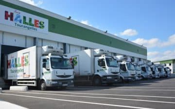 « Aux Halles Tourangelles » a vu le jour en 1996. Dirigée depuis 2014, par la 2ème génération en la personne de Sébastien Brédif, l’entreprise est aujourd’hui un des leaders de la distribution de fruits et légumes dans la région Centre-Val de Loire. « Aux Halles Tourangelles » a vu le jour en 1996. Dirigée depuis 2014, par la 2ème génération en la personne de Sébastien Brédif, l’entreprise est aujourd’hui un des leaders de la distribution de fruits et légumes dans la région Centre-Val de Loire.
