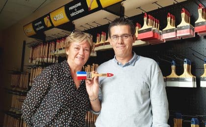 L’équipe de 20 salariés, emmenée par Guilaine Le Gales, responsable administrative et Franck Cadoret, responsable technique a acquis un savoir-faire unique en France