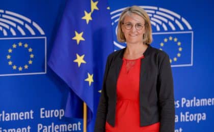 Marie-Pierre Vedrenne, ancienne directrice de la Maison de l’Europe à Rennes, élue eurodéputée a pris ses fonctions officielles en juillet dernier à la vice-présidence de la Commission du Commerce International au Parlement européen.