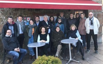 20 restaurateurs volontaires issus des 4 départements bretons et pratiquant différents types de restauration se sont engagés dans une démarche visant à réduire leur impact sur l’environnement. 20 restaurateurs volontaires issus des 4 départements bretons et pratiquant différents types de restauration se sont engagés dans une démarche visant à réduire leur impact sur l’environnement.
