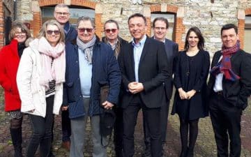 Membres de la famille Legrand ( Joseph Legrand, Maryvonne Chabbert , Christine Legrand et Jean-Noël Legrand) et ses conseils ( Nathalie Le maux associée du cabinet Fidal et Bruno Gloaguen, associé du cabinet Gloaguen et associés) ainsi que les représentants d'Eurovia