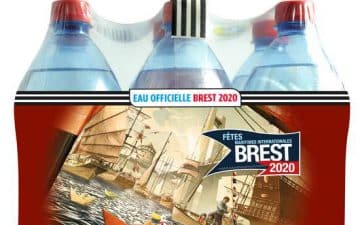 Le site de Plancoët a conditionné depuis plusieurs semaines des milliers de packs d’eau aux couleurs de Brest 2020.