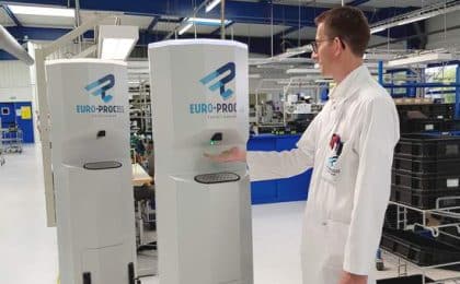 la société lannionaise Euro-Process, spécialisée dans les cartes électroniques, se lance dans la fabrication de bornes automatiques de gel hydroalcoolique