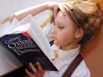 girl-2771936_640