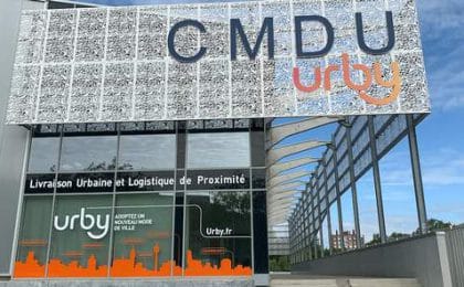 Urby réalise ses livraisons en zones urbaines avec des véhicules à faibles émissions: véhicules électriques, au GNV, vélos cargo… au plus près des centres-villes Urby réalise ses livraisons en zones urbaines avec des véhicules à faibles émissions: véhicules électriques, au GNV, vélos cargo... au plus près des centres-villes