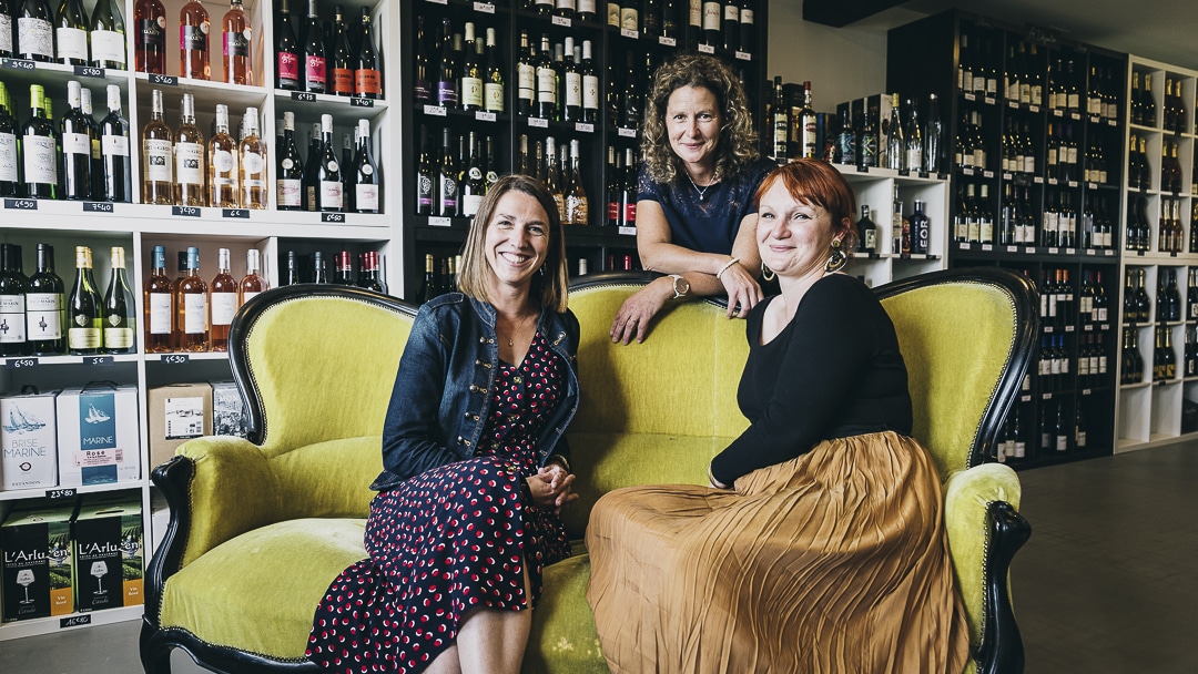 Elodie Fouldrin, Fabienne Toffolo Sinquin et Laëtitia Gaudin-Le Puil, les trois associées du tout nouveau Bar Ha Gwin à Plouguerneau.