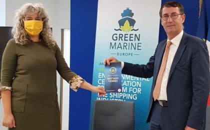 Jean-Marc Roué, président de Brittany Ferries, et Antidia Citores, porte parole de Surfrider Fondation Europe