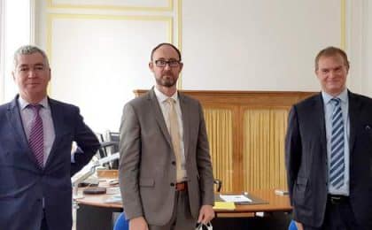 DE g à d : François Bareau (CCI Bretagne), Eric Lesage (Insee Bretagne) et Hervé Mattei (Banue de France) DE g à d : François Bareau (CCI Bretagne), Eric Lesage (Insee Bretagne) et Hervé Mattei (Banue de France)