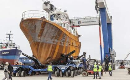 Carenco, qui associe la filiale de CCIMBO (INSFO) et SEMCAR vient de se voir confier par la Région Bretagne, la concession du port de construction et de réparation navales de Concarneau dans le Finistère.