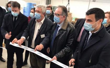 La Coop des masques, basée à Grâces, près de Guingamp (22 a été inaugurée ce vendredi 22 janvier, en présence de nombreux élus engagés dans le projet.