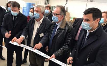 La Coop des masques, basée à Grâces, près de Guingamp (22 a été inaugurée ce vendredi 22 janvier, en présence de nombreux élus engagés dans le projet. La Coop des masques, basée à Grâces, près de Guingamp (22 a été inaugurée ce vendredi 22 janvier, en présence de nombreux élus engagés dans le projet.