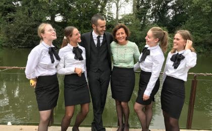 Marie Boutbien (au centre ) dirige, depuis les années 2000,  Le Manoir de la Noé Verte à Lanloup Plouha (22) dans les Côtes d’Armor.