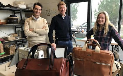 Nicolas Veto et Matthieu Bimbenet lancent la marque Eric Tabarly, dont des pièces de maroquinerie réalisées par Chloé.