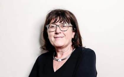 Edith Macé, 56 ans, est nommée Responsable Ressources humaines du Crédit Mutuel de Bretagne.