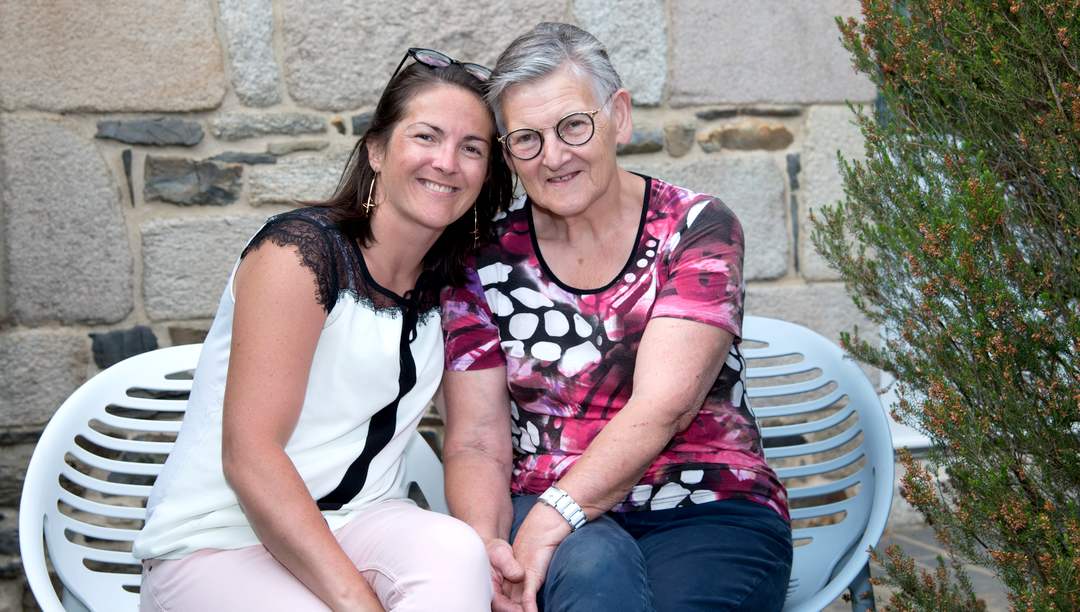 Anne-Claire Josse et sa maman, Juliette, s'occupent avec passion des gîtes de Beauregard