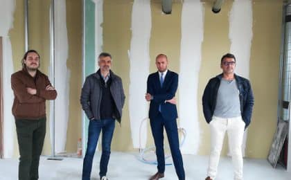 Frédéric Raultde Novatique, Lionnel Buannic et Rémi Lilette de LB Groupe, Michel Morvant de E-Declic. Frédéric Raultde Novatique, Lionnel Buannic et Rémi Lilette de LB Groupe, Michel Morvant de E-Declic.