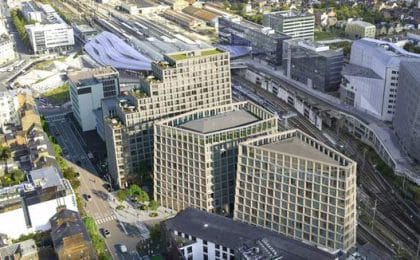 Situé au pied de la gare, en plein coeur du quartier d’affaires d’EuroRennes, le programme immobilier Beaumont est un projet hybride de 25 000 m² répartis sur 3 bâtiments dont un de 50 mètres de hauteur.