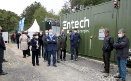 Entech a inauguré, en octobre 2020, pour Sergies (86), un des premiers parc photovoltaïque équipé d’une batterie de stockage.