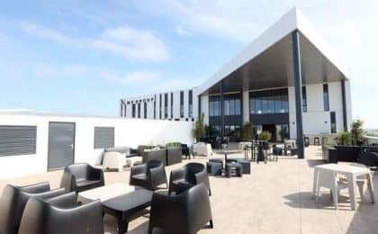 A Cesson-Sévigné près de Rennes, les 200 collaborateurs de MV Group ont investi le nouveau siège de l’entreprise, un bâtiment de 6 000 m² au sein du Digital Park