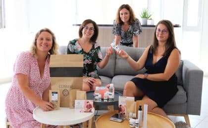 L’équipe Cosmaé, marque bretonne de cosmétiques à faire soi-même. L'équipe Cosmaé, marque bretonne de cosmétiques à faire soi-même.