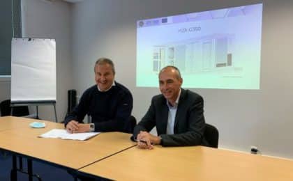 Stéphane Paul, PDG H2X à gauche et Régis Sicard, Directeur territorial d’Enedis Finistère à droite Stéphane Paul, PDG H2X à gauche et Régis Sicard, Directeur territorial d’Enedis Finistère à droite