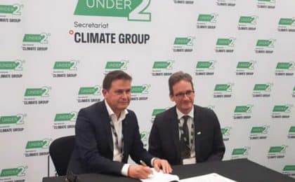 Michel Quernez , 1er vice-président chargé du Climat et des Mobilités à la Région Bretagne, vient de signer à Glasgow, à l’occasion de la Cop 26, un nouveau protocole d’entente avec Tim Ash Vie, directeur de l’ONG Climate group.