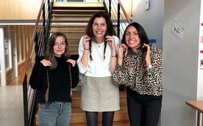 g à d :  Manon Dalibard collaboratrice volontaire, Cécile Legrand organisatrice, et Solenn Douard Directrice Générale de Triballat Noyal.